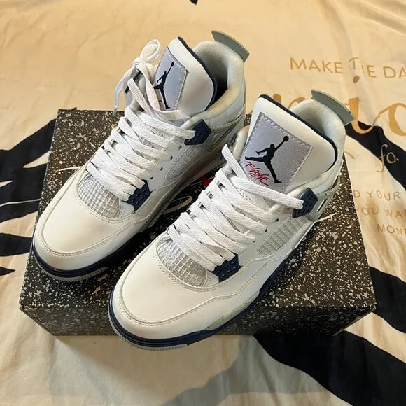 Air Jordan 4 Retro Midnight Navy Basketball Shoes