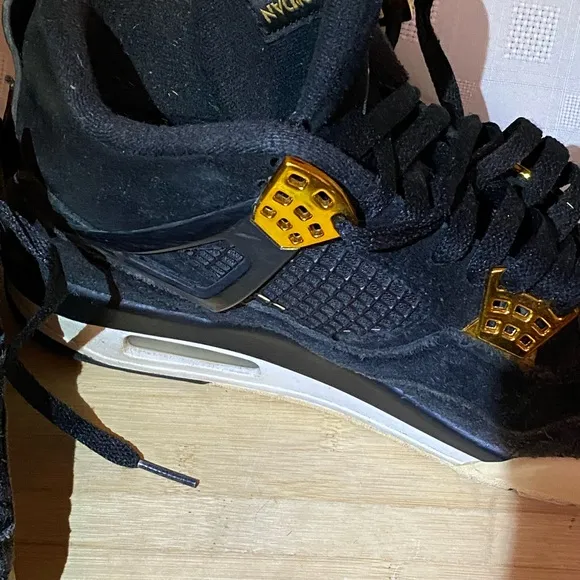 Air Jordan 4 Retro Royalty 308497-032 Black/Metallic Gold Men's - Size 8