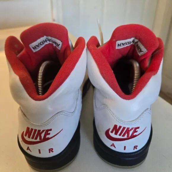 Air Jordan 5 Retro Fire Men's US Size 9 Red Silver Tongue 2020 DA1911-102