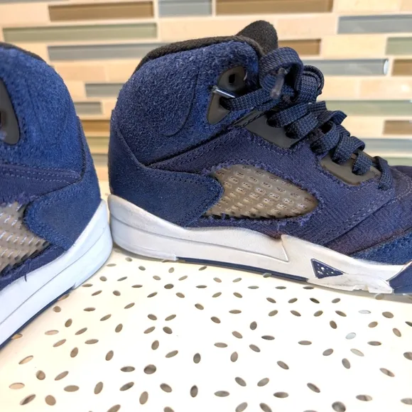 Air Jordan 5  Retro Georgetown Midnight Navy Child Size 12C Shoes FN5453-400