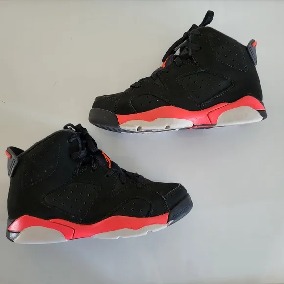 Air Jordan 6 Retro Infrared Young Shoes.