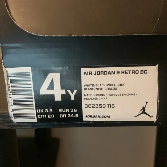 Air Jordan 9 Retro BG size 4y