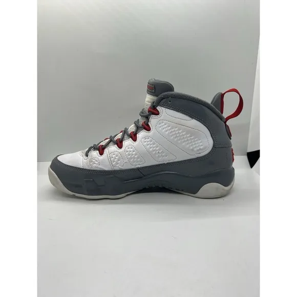 Air Jordan 9 Retro Fire Red Youth Size 7Y White Gray Shoes Sneakers CT8019-162