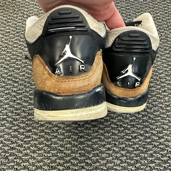 Air Jordan Kids' Grade School Jordan 4 Retro Basketball Shoes Size US 5.5 youth