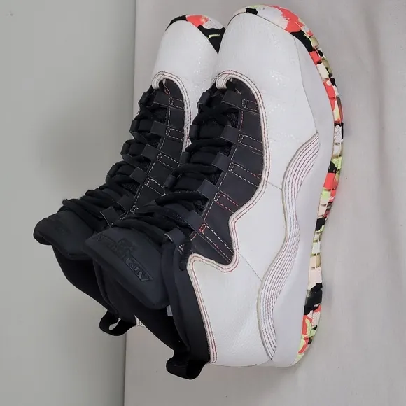 Air Jordan Retro 10 Ember glow Youth size 5.5 shoes