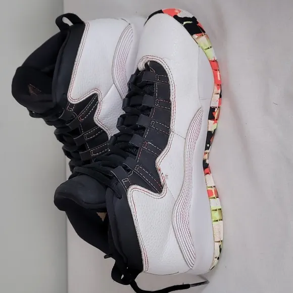Air Jordan Retro 10 Ember glow Youth size 5.5 shoes