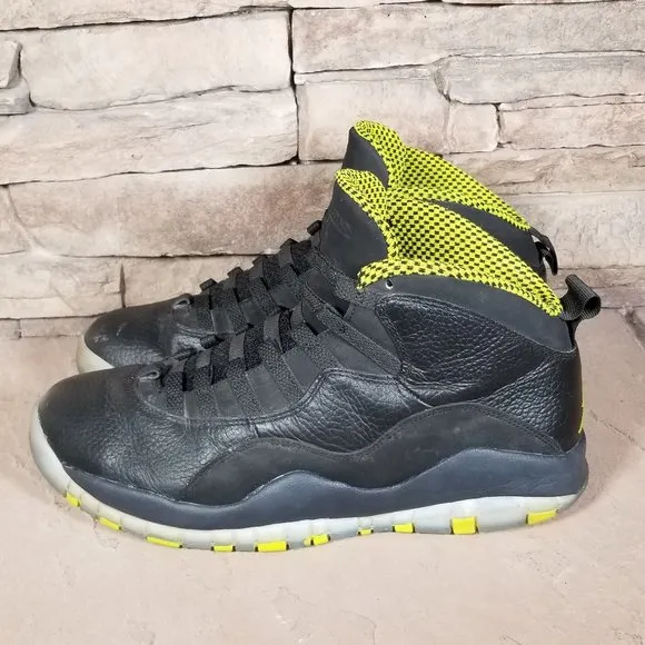 Air Jordan Retro 10 Venom Men's Size 10 Shoes