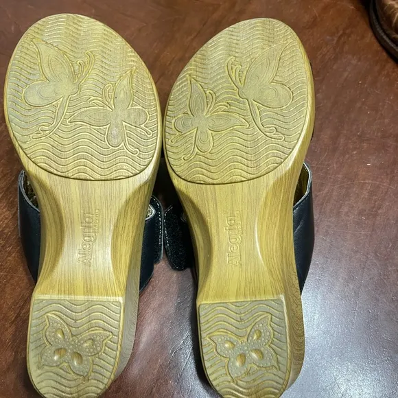 Alegria Linn Womens 41 / 10.5-11 Wedge Sandals LIN-601n Embroidered Leather Boho