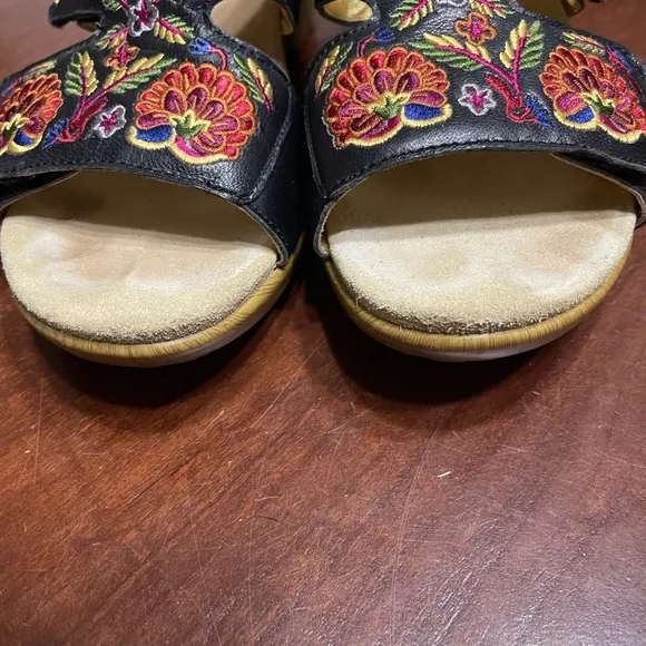 Alegria Linn Womens 41 / 10.5-11 Wedge Sandals LIN-601n Embroidered Leather Boho