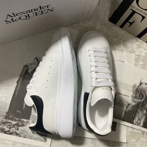 Alexander McQueen White and Black Athletic Shoes with Sleek Design💥✨🍇🍁