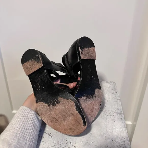 All saints Alomar black leather thong gladiator ankle strap sandals 38/8