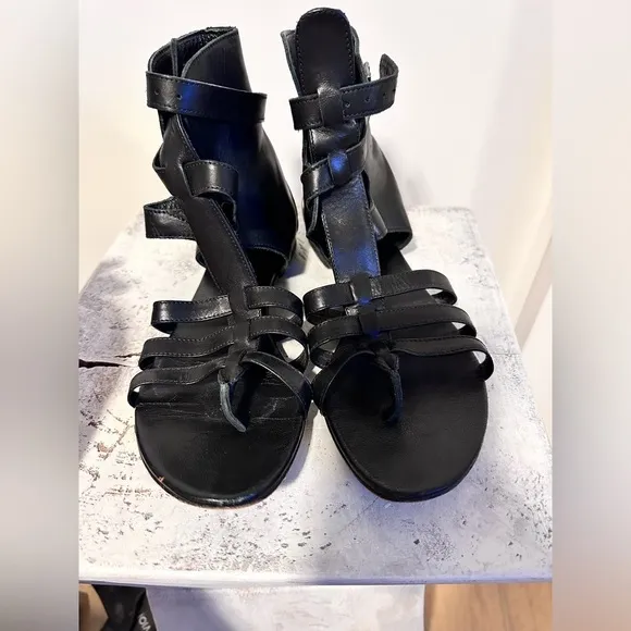 All saints Alomar black leather thong gladiator ankle strap sandals 38/8