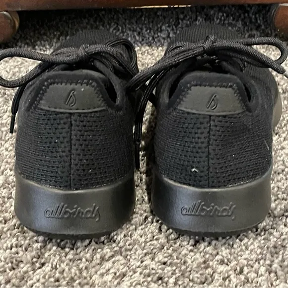 Allbirds Tree Runners All Black Sneakers Size W7 NWOB