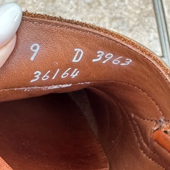 Allen Edmonds Hyde Street leather shoes size 9