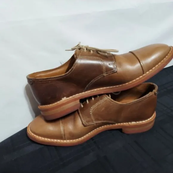 Allen Edmonds Oak Street Oxford Cap Toe Dainite Sole Natural Brown Mens 7.5E