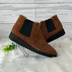 Amalfi by Rangoni “Enrico” Chelsea Boot