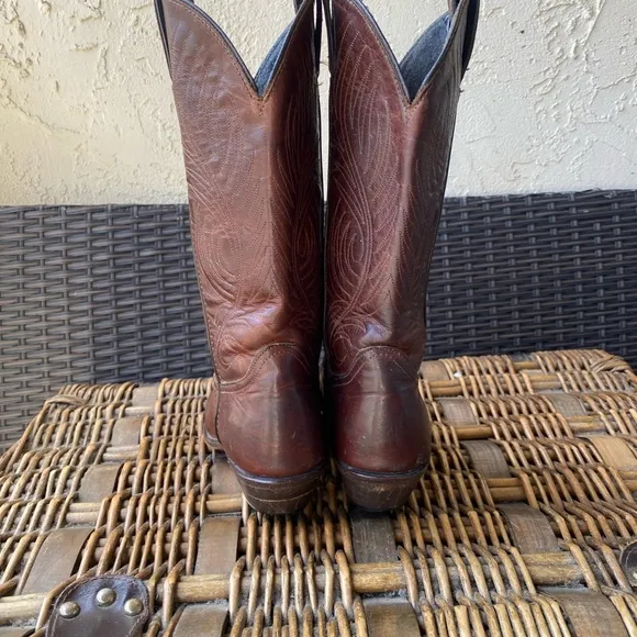 American vintage cowboy brown Leather boots
