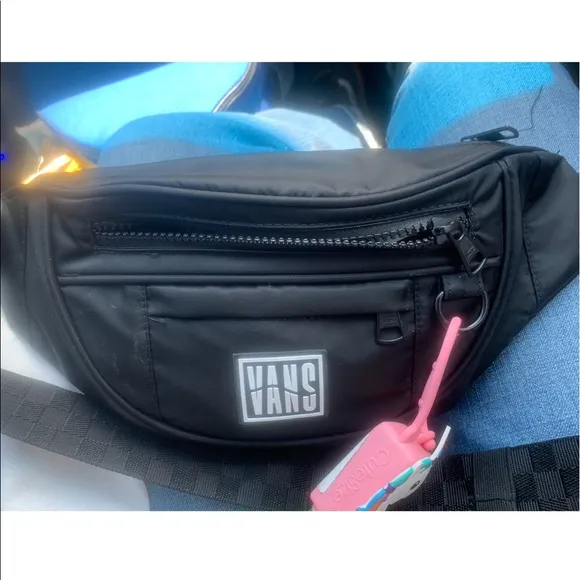 &gt;👧BIG GIRL/WOMEN’S WARD CROSS BODY SPORT WAIST FUNNY PACK VANS BRAND NEW UNISEX