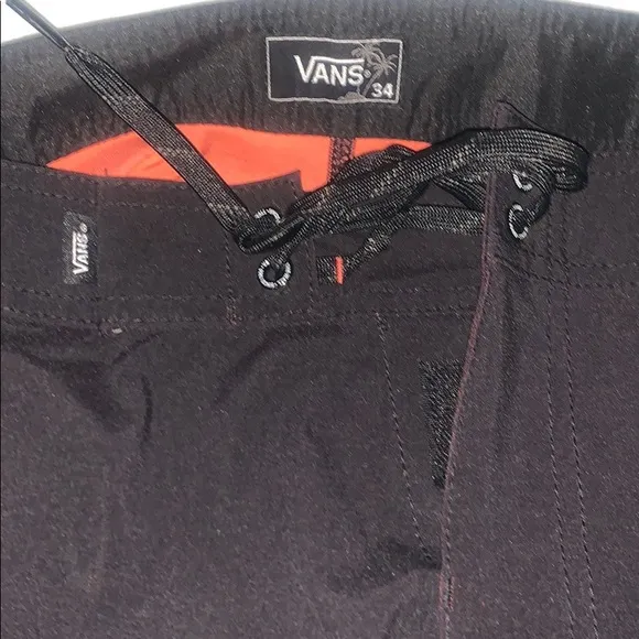 &gt;💙BOARDSHORT SWIM SHORTS BLACK SCALLOP(CORAL) TRUNKS 18” OUTSEAM BRAND NEW VANS