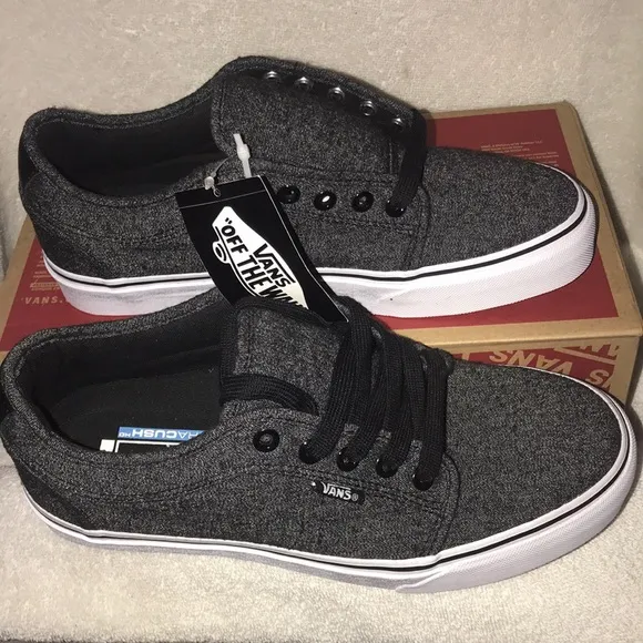 &gt;Ⓜ️CHUKKA BLACK (CHARCOAL) BRUSHED DENIM &amp; WHITE LACE UP LOW TOP BRAND NEW VANS