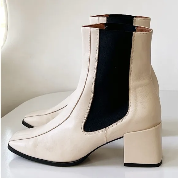 ANGEL ALARCON Made In Spain Leather Retro Block Heel Chelsea Boots Cream Size 7