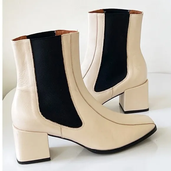 ANGEL ALARCON Made In Spain Leather Retro Block Heel Chelsea Boots Cream Size 7