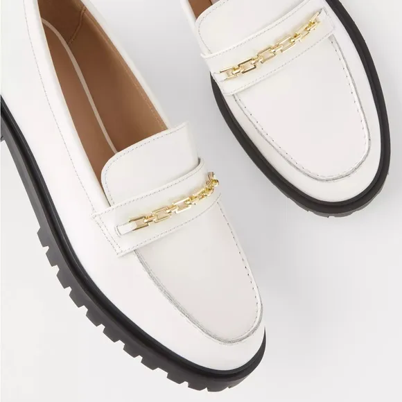 ANN TAYLOR NEW 10 9.5 Chunky Chain Leather Loafers in Winter White • Neutral