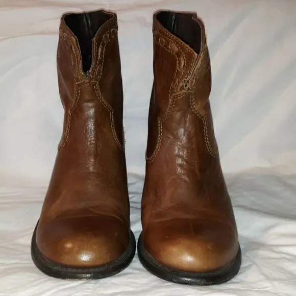 Anouk Jane Western Style Heeled‎ Ankle Boots 8½