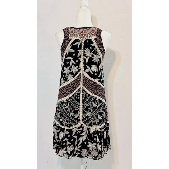 Anthropologie Floreat Size 0 Grasslands Dress Tasseled Crochet Patchwork Boho