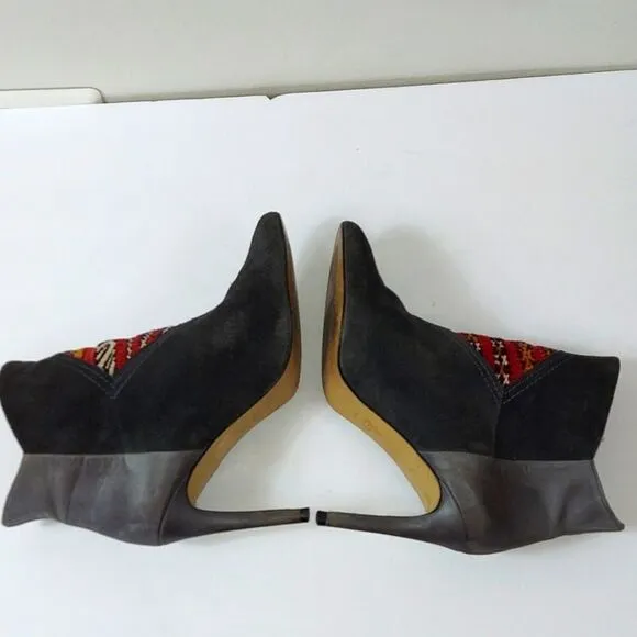 Anthropologie Howsty Etnia Embroidered Stiletto Booties Sz 39