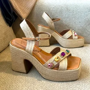💎Anthropologie Vicenza Boho Elegant Platform Rhinestone Sandals