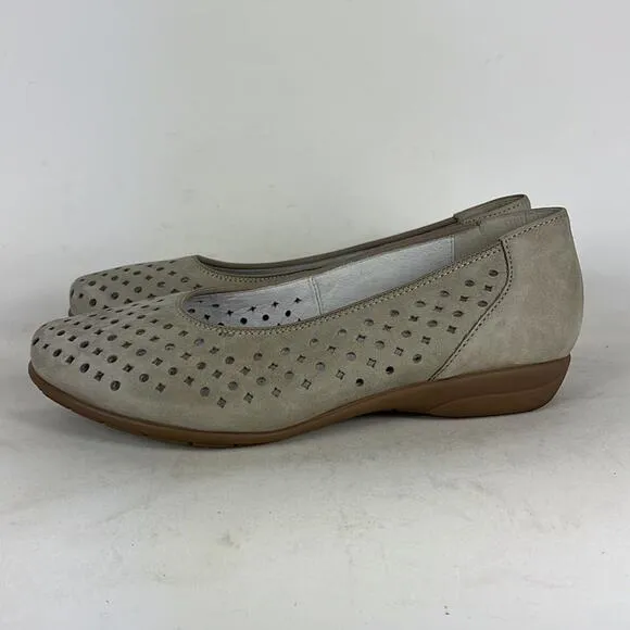 Ara flats women’s size 8 light tan perforated leather slip on minimalist