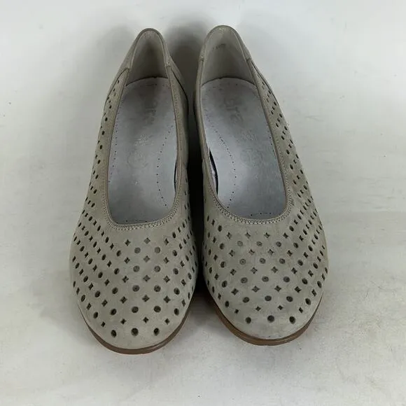 Ara flats women’s size 8 light tan perforated leather slip on minimalist