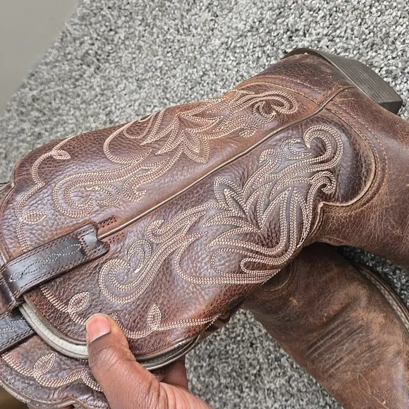Ariat Brown Western Cowboy Cowgirl Boots Embroidered Design Legend Square Toe