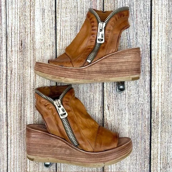 A.S.98 Naylor Women's Size 5.5 US 36 EU Leather Boho Zip Platform Wedge Sandals