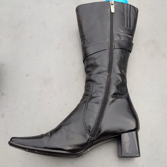 AVELA BELLINI LADIES CHIC HEELED BUCKLED METAL DETAIL LEATHER BOOTS
