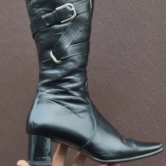 AVELA BELLINI LADIES CHIC HEELED BUCKLED METAL DETAIL LEATHER BOOTS