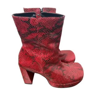 Bakers Red &amp; Black Crocodile Platform Mid-Ankle Vintage Boots Size 6