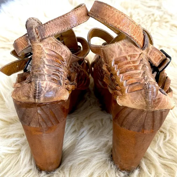 Bed Stu Distressed Leather Platform Buckles Sandals Wood Heals New w/ Stickers