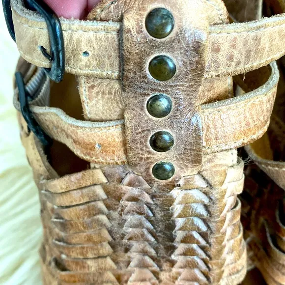 Bed Stu Distressed Leather Platform Buckles Sandals Wood Heals New w/ Stickers