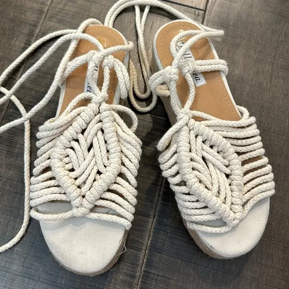 BELLAMICA BRAIDED SUMMER SANDALS SIZE 8 (38)