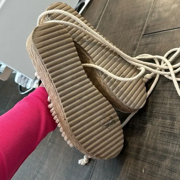 BELLAMICA BRAIDED SUMMER SANDALS SIZE 8 (38)