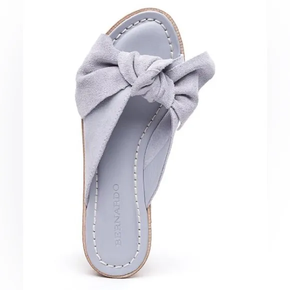 BERNARDO Petra Light Grey Suede Leather Platform Wedge Sandals w Bow Toes NEW