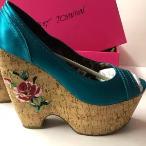 Betsey Johnson rose wedge sandals heels platform rockabilly pinup Lolita doll