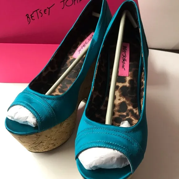 Betsey Johnson rose wedge sandals heels platform rockabilly pinup Lolita doll