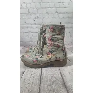 Big Buddha 'Amber' Boho Lace -up Floral Combat Boots Women's Size 8.5