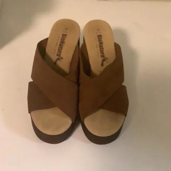 Bionatura Boho Women’s tan brown chunky heel leather slip on sandals size 7.5 38