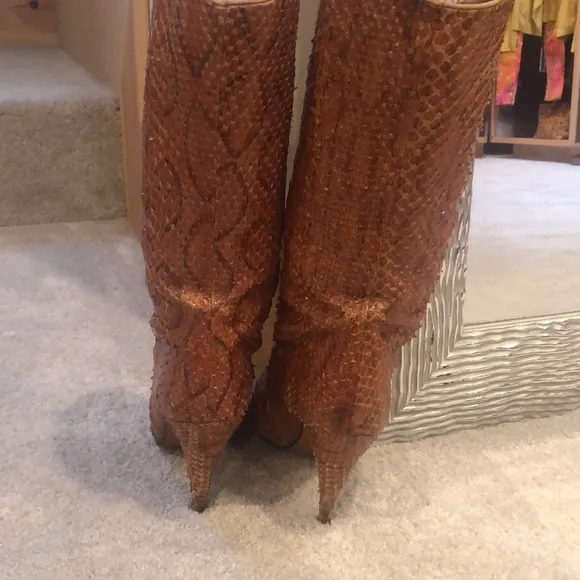 BIONDINI VINTAGE 80s SNAKE SKIN BOOTS…RARE!