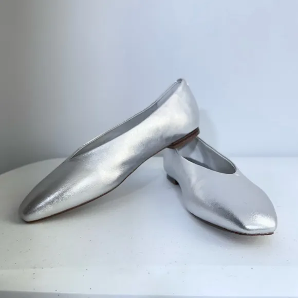 BIRDIES Crane Flat Shoes in Silver Leather Square Toe Minimalist Ballet Flats 9