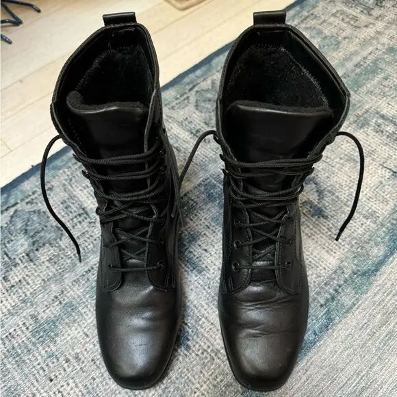 Black Leather Lace Up Chunk Heel Combat Boots Size 6.5 Vintage